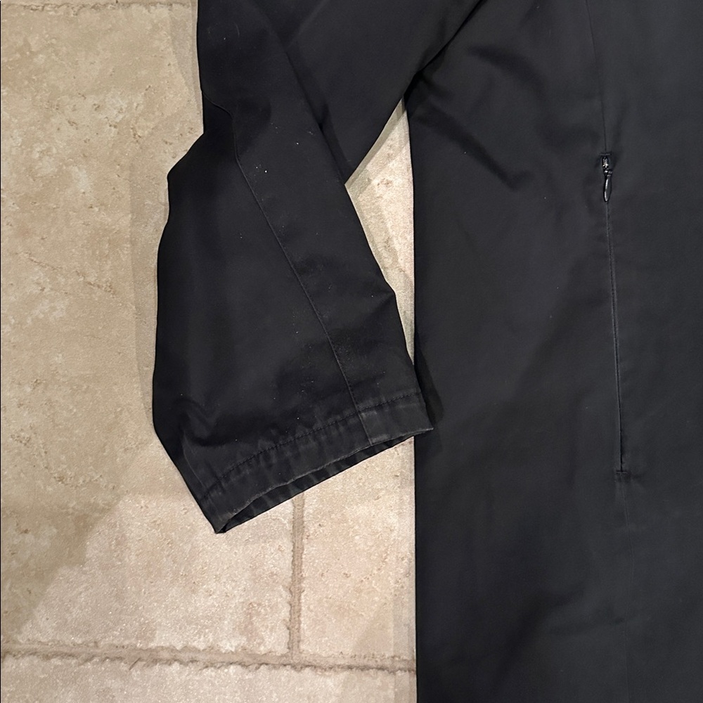 Burberry black coat with plaid quilted removable Interior - Picture 6 of 16